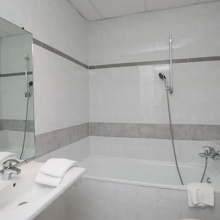 Otel De France 3*
