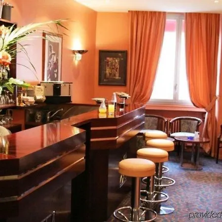 Otel De France 3*