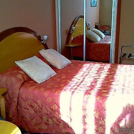 Otel De France Cannes